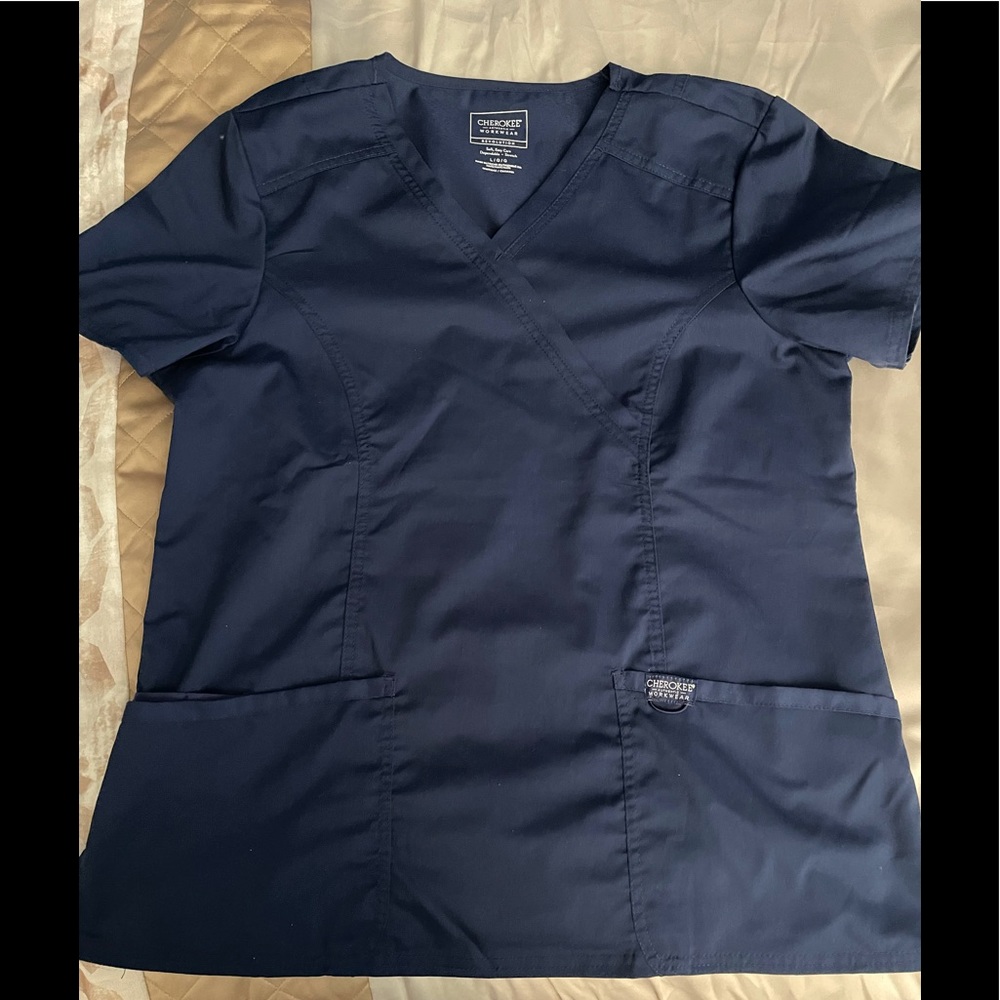 Cherokee workwear revolution crossover top